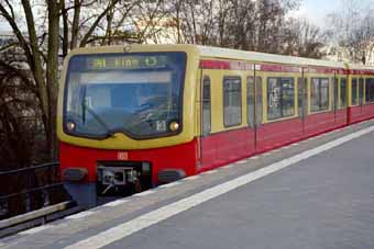 Bild 33 Seitl.Frontansicht BR 481