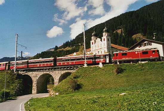 Bild 14 Doppelrestaurantwagen RhB (CH)