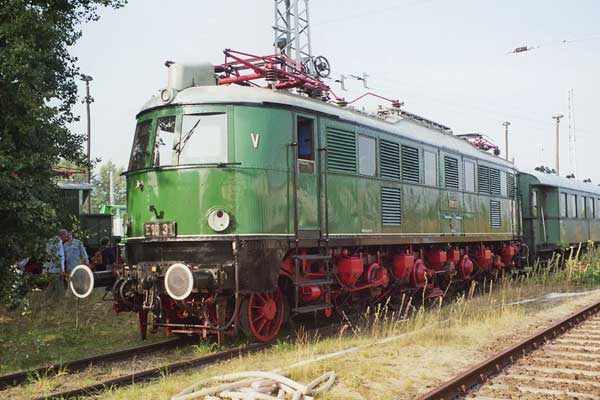 Bild 34 Museums E Lok 18031 in gr&uuml; 