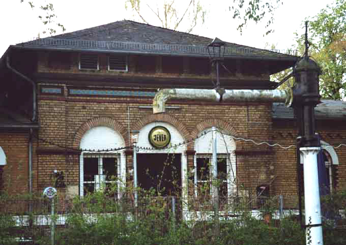 Bild 6 umgebauter Personenwagen nur f&uuml;r Wintersportger&auml;t (CH)